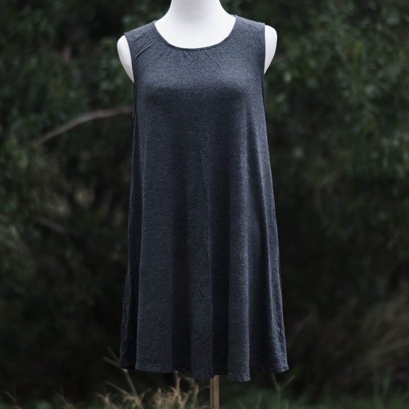 Anthropologie Dresses & Skirts - Everly Anthropologie Dark Gray Swing Dress – M